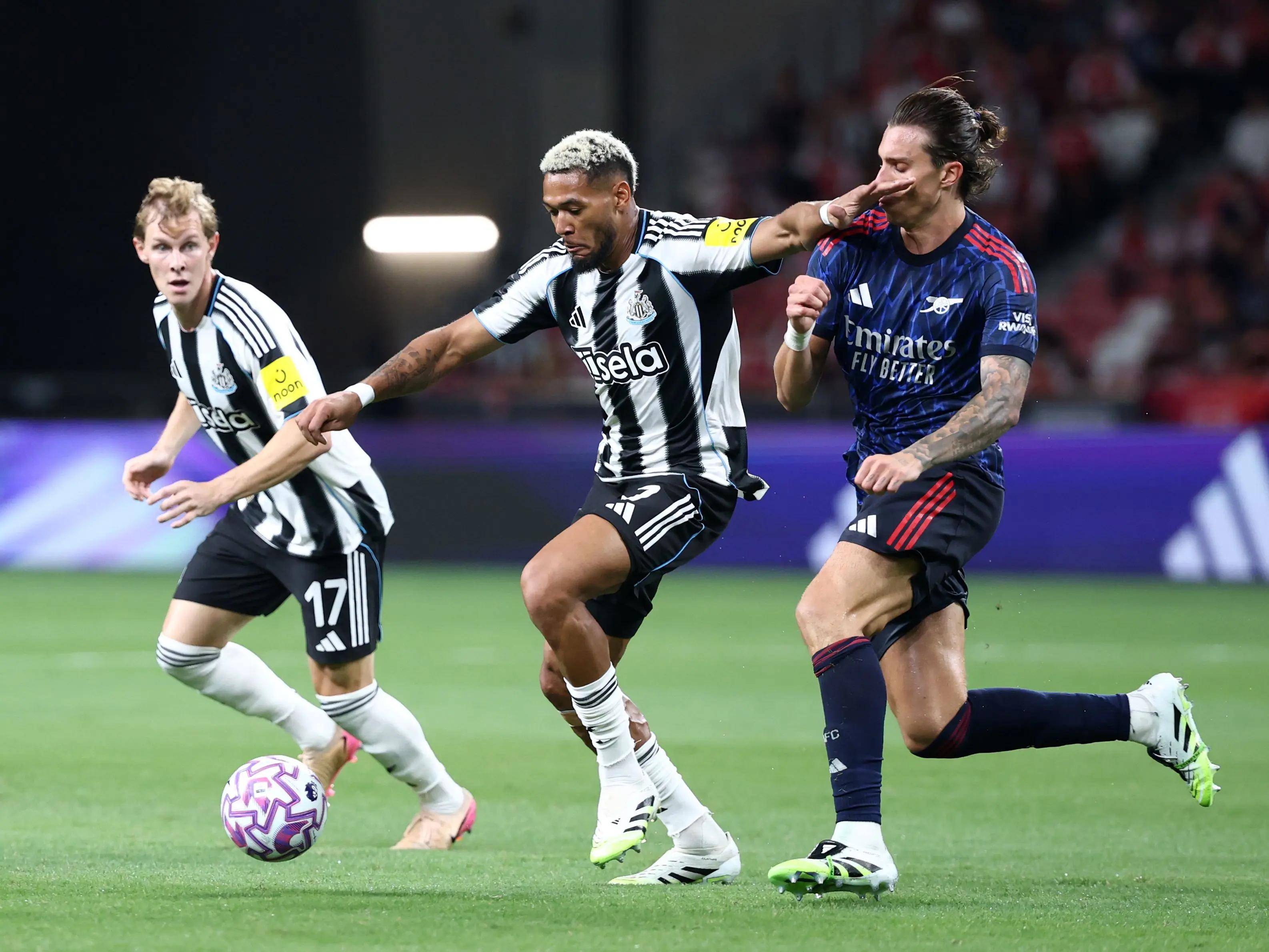 星空体育官方网站浓眉哥连续五场比赛得分超过精彩发挥，阿森纳挑战极限！的简单介绍