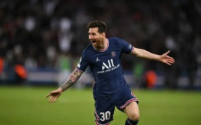 星空体育官网今晚突围战来临，皇家马德里围绕法甲止住颓势，质疑声仍在，赛季目标并未改变的简单介绍